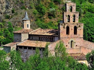 Visita l’Antic monestir de Gerri de la Sal